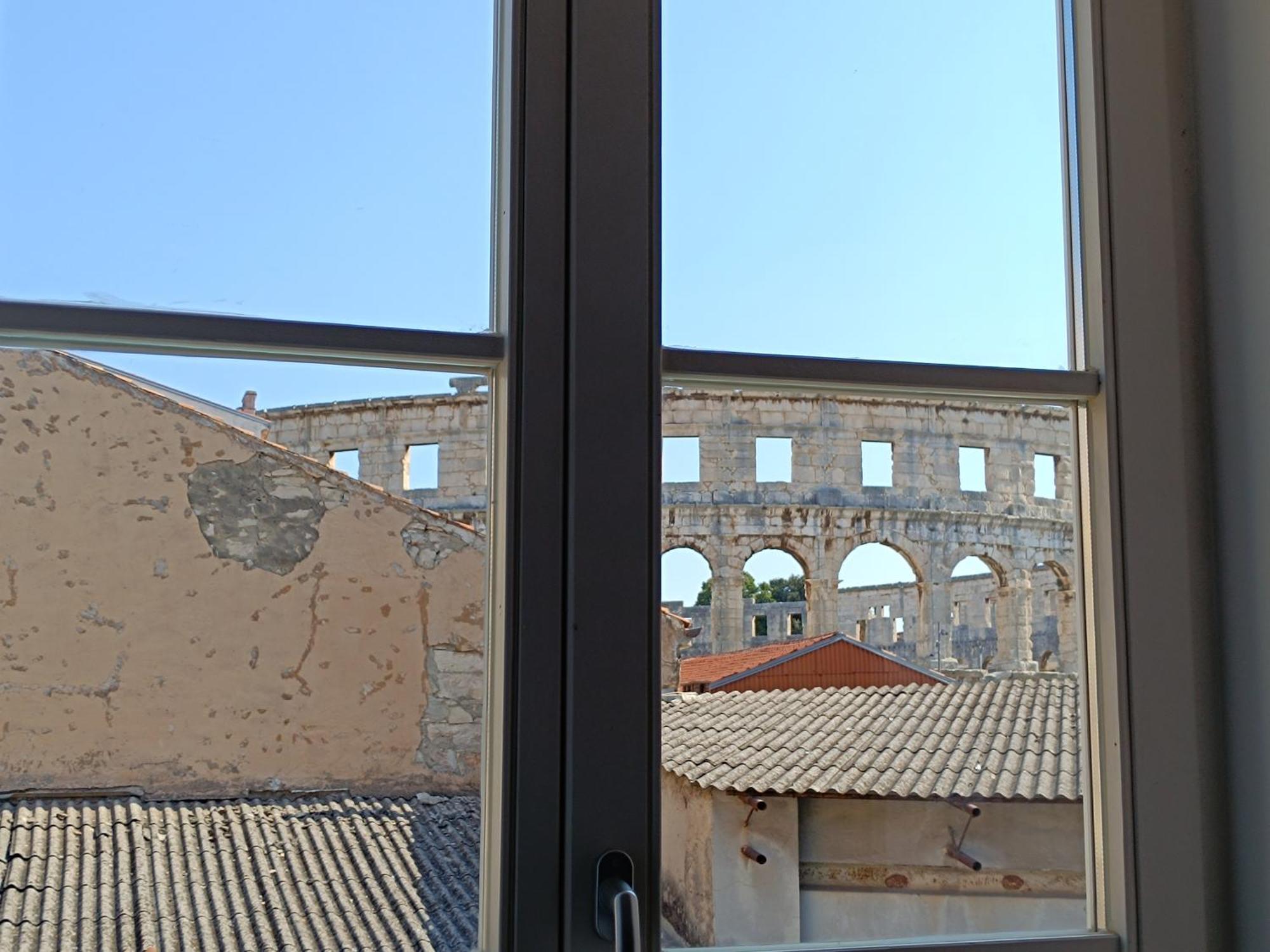 D&A Amphitheatre Premium Apartments With Free Parking Pula Eksteriør billede